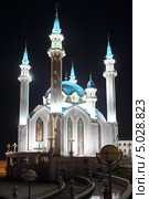 Мечеть Кул Шариф в Казанском Кремле ночью (2013 год). Редакционное фото, фотограф Михаил Коханчиков / Фотобанк Лори
