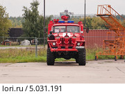 Пожарный автомобиль пенного тушения на базе "УРАЛ" (2013 год). Редакционное фото, фотограф Алёшина Оксана / Фотобанк Лори