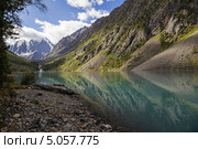Алтай. Озеро в горах. Стоковое фото, фотограф Gagara / Фотобанк Лори