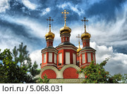 Церковь Михаила Архангела в Тропарёве, Москва (2011 год). Стоковое фото, фотограф lana1501 / Фотобанк Лори