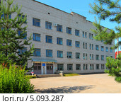 Город Порхов Псковская область. Районная поликлиника (2013 год). Стоковое фото, фотограф EgleKa / Фотобанк Лори