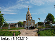 Церковь Рождества Пресвятой Богородицы в селе Городня, Конаковский район, Тверская область (2010 год). Редакционное фото, фотограф lana1501 / Фотобанк Лори