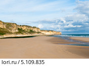 Omaha beach , Normandy, France-один из пяти пляжей высадки десанта союзников во время войны (2013 год). Стоковое фото, фотограф Татьяна Кахилл / Фотобанк Лори