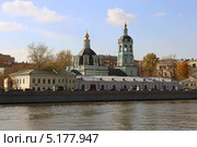 Церковь святого Николая Чудотворца в Заяицком, город Москва, 2-й Раушский пер., 1/26 (2013 год). Стоковое фото, фотограф Алексей Гусев / Фотобанк Лори