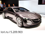 Франкфуртский автосалон (IAA) 2013. Редакционное фото, фотограф Art Konovalov / Фотобанк Лори