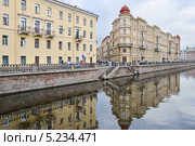 Санкт-Петербург. Осень. Канал (2013 год). Редакционное фото, фотограф Александр Алексеев / Фотобанк Лори