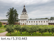 Иосифо-Волоцкий монастырь. Германова башня (2013 год). Стоковое фото, фотограф Горшков Игорь / Фотобанк Лори