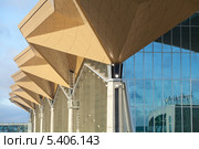 Санкт-Петербург. Аэропорт Пулково. Архитектура нового централизованного пассажирского терминала (2013 год). Редакционное фото, фотограф Александр Тарасенков / Фотобанк Лори