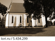 Троицкий костёл, Ишкольдь, Барановичский район, Брестская область, Беларусь (2013 год). Стоковое фото, фотограф Марина Шатерова / Фотобанк Лори