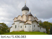 Церковь Василия Великого на Горке пасмурным осенним днем. Псков (2013 год). Стоковое фото, фотограф Виктор Карасев / Фотобанк Лори