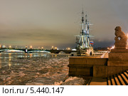 Река Нева. Санкт-Петербург (2013 год). Редакционное фото, фотограф Александр Алексеев / Фотобанк Лори
