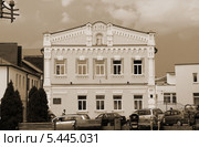 Старинный жилой дом, Слоним, Беларусь (2013 год). Редакционное фото, фотограф Марина Шатерова / Фотобанк Лори