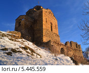 Церковь в горах Кавказа, долина Кубани. Стоковое фото, фотограф александр жарников / Фотобанк Лори