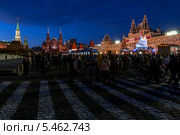 Новогодние гуляния на Красной площади в Москве, 2014 год. Редакционное фото, фотограф Брагин Алексей Георгиевич / Фотобанк Лори