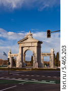 Ворота Святого Винсента (La Puerta de San Vicente). Мадрид, Испания (2014 год). Стоковое фото, фотограф Иван Марчук / Фотобанк Лори