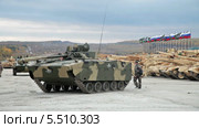 Международная выставка вооружения, военной техники и боеприпасов RAE-2013, г. Нижний Тагил, боевая машина десанта (2014 год). Редакционное видео, видеограф Игорь Долгов / Фотобанк Лори