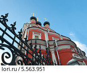 Церковь Николая Чудотворца на Болвановке. Верхняя Радищевская, дом 20. Москва (2014 год). Стоковое фото, фотограф E. O. / Фотобанк Лори