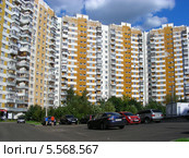 Улица Марии Рубцовой, дома 1к2, 1к4 в городе Химки Московской области (2011 год). Редакционное фото, фотограф lana1501 / Фотобанк Лори