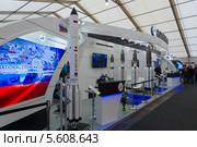 ILA Berlin Air Show 2012. Стенд "Роскосмос". Модели тяжелых ракет-носителей "Протон" и "Ангара" Редакционное фото, фотограф Sergey Kohl / Фотобанк Лори