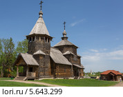 Воскресенская церковь из села Потакино в музее деревянного зодчества в Суздале, Владимирская область (2013 год). Редакционное фото, фотограф Александр Фрейдин / Фотобанк Лори