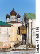 В Борисоглебском монастыре под Ростовом Великим (2014 год). Редакционное фото, фотограф Михаил Широков / Фотобанк Лори