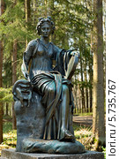 Санкт-Петербург. Павловск. Муза комедии и легкой поэзии Талия (2010 год). Редакционное фото, фотограф Светлана Кудрина / Фотобанк Лори