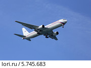 Самолет авиакомпании "Россия" (бывшая ГТК) Boeing 767-300ER (бортовой номер EI-EAR) заходит на посадку (2014 год). Редакционное фото, фотограф Алексей Гусев / Фотобанк Лори