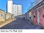 Частные автомобильные гаражи (2014 год). Стоковое фото, фотограф Владимир Сергеев / Фотобанк Лори