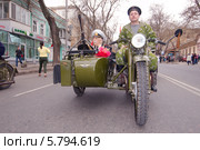 Реконструкция парада 10 апреля 1944 года посвященная 70-ой годовщина освобождения Одессы от немецко-фашистских захватчиков (2014 год). Редакционное фото, фотограф KEN VOSAR / Фотобанк Лори