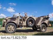 Германский автомобиль Штерн Steyr 1500A/02 kfz.69, 3-й международный слет "Моторы войны" вблизи города Черноголовка, Московская область (2013 год). Редакционное фото, фотограф Малышев Андрей / Фотобанк Лори