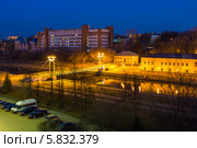 Город Иваново. Вид на реку Уводь ночью (2014 год). Редакционное фото, фотограф Сергей Лаврентьев / Фотобанк Лори