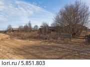 Разруха в деревне (2014 год). Стоковое фото, фотограф Николай Мухорин / Фотобанк Лори