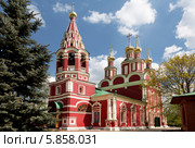 Церковь Архангела Михаила в Тропарёве (1693-1694) (2014 год). Стоковое фото, фотограф Наталья Волкова / Фотобанк Лори