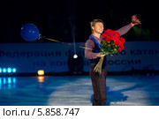 Олимпийский чемпион по фигурному катанию Алексей Ягудин выступает на гала-концерте "Мы - Чемпионы!" в МСА "Лужники" города Москвы (2014 год). Редакционное фото, фотограф Николай Винокуров / Фотобанк Лори
