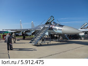 Международный авиационно-космический салон МАКС-2013. Демонстрация самолета Су-35С. Редакционное фото, фотограф Игорь Долгов / Фотобанк Лори