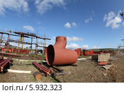Газоходы котла. Полигон хранения технологического оборудования (2014 год). Редакционное фото, фотограф Валерий Акулич / Фотобанк Лори