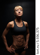 Спортивная девушка. Стоковое фото, фотограф Restyler Viacheslav / Фотобанк Лори