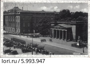 Смена караула у мемориала на улице Унтер-ден-Линден в Берлине, 1937 год. Стоковое фото, фотограф Retro / Фотобанк Лори
