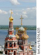 Строгановская церковь на набережной Волги в Нижнем Новгороде (2014 год). Стоковое фото, фотограф Nikolay Pestov / Фотобанк Лори