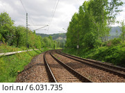 Двухпутная электрофицированная железная дорога (2012 год). Стоковое фото, фотограф Юлия Белоусова / Фотобанк Лори