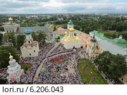 Сергиев Посад, Троице-Сергиева лавра. Празднование 700-летия со дня рождения преподобного Сергия Радонежского. Вид с колокольни Троице-Сергиевой лавры (2014 год). Стоковое фото, фотограф Игорь Долгов / Фотобанк Лори