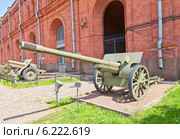 Советская 107-мм пушка образца 1910/30 годов. Военно-исторический музей артиллерии, инженерных войск и войск связи в Санкт-Петербурге (2014 год). Редакционное фото, фотограф Иван Марчук / Фотобанк Лори