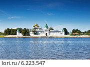 Ипатьевский монастырь. Кострома (2014 год). Редакционное фото, фотограф Наталья Волкова / Фотобанк Лори