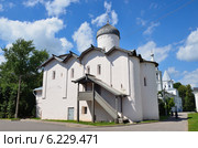 Церковь Жен Мироносиц в Новгороде Великом на Торговой стороне (2014 год). Стоковое фото, фотограф Овчинникова Ирина / Фотобанк Лори