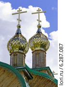Церковные купола с крестами. Стоковое фото, фотограф Круглов Олег / Фотобанк Лори