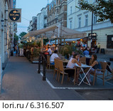 Socjal restaurant on Foksal Street near Nowy Њwiat. Редакционное фото, агентство BE&W Photo / Фотобанк Лори