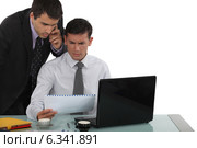 Perplexed business professionals. Стоковое фото, фотограф Phovoir Images / Фотобанк Лори