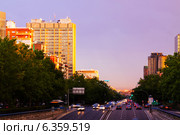 Paseo de la Castellana in sundown. Madrid (2013 год). Стоковое фото, фотограф Яков Филимонов / Фотобанк Лори