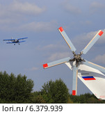 Ан-2 на подлете (2014 год). Редакционное фото, фотограф Анатолий Матвейчук / Фотобанк Лори