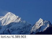 A view of Nilgiri and Tilicho peaks. Стоковое фото, агентство Ingram Publishing / Фотобанк Лори